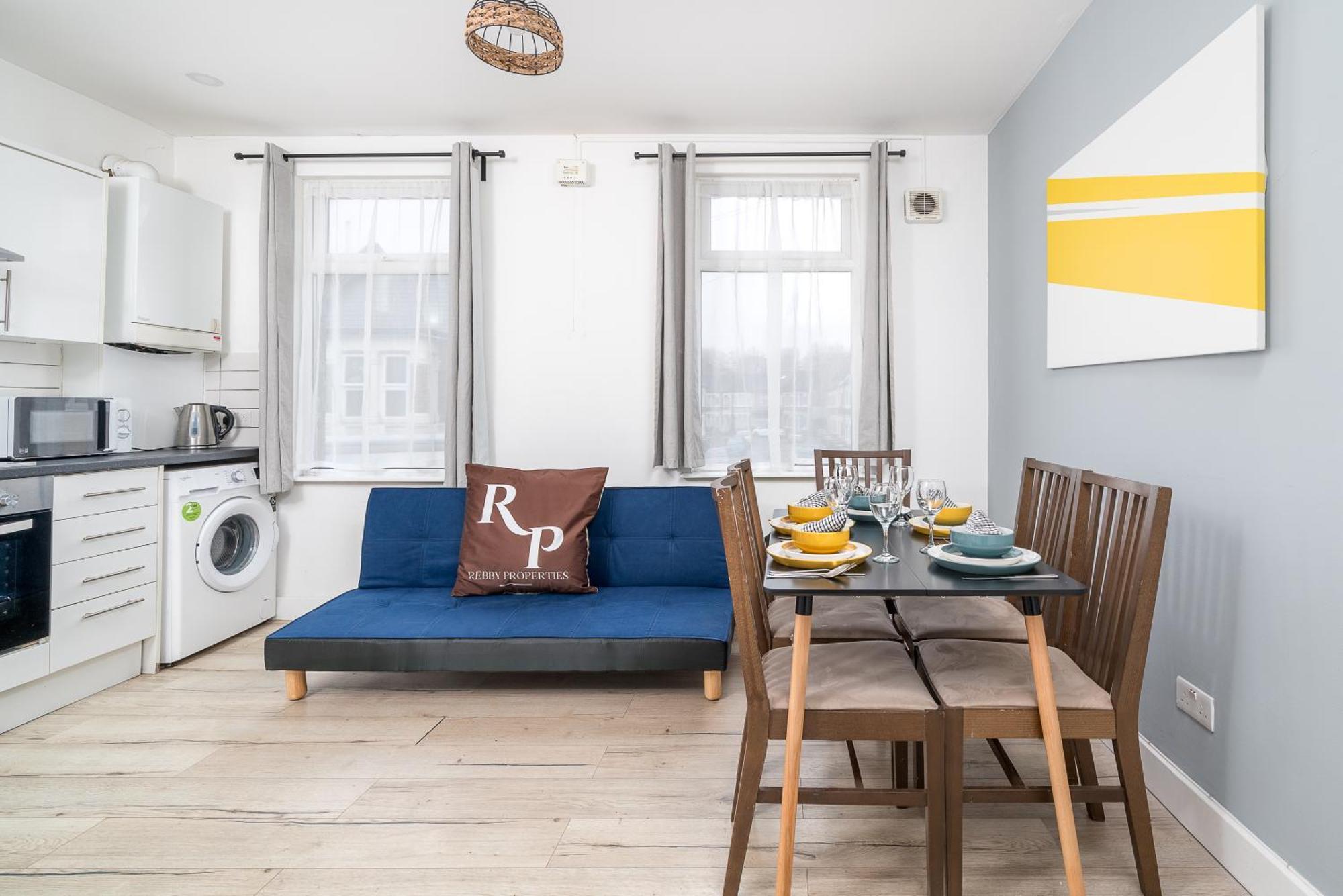 Modern 2 Bed East London Home By Rebby Properties Sleeps 5 Near Canning Town Station エクステリア 写真